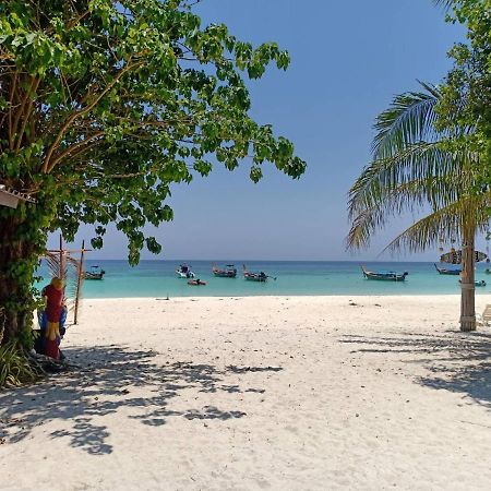 Chareena Beachside Koh Lipe Exterior foto